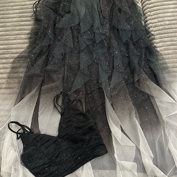 NWOT two piece cocktail, prom, winter formal dress. - Picture 14 of 14